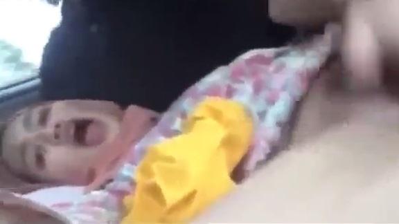 Jilbab Ga Kuat Sange Dalam Mobil