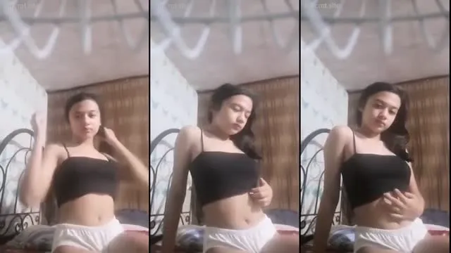 Abg Esempeh Cantik Remes Tetek Kecil 11