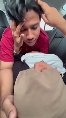 Hijab Selingkuh Di Dalam Mobil