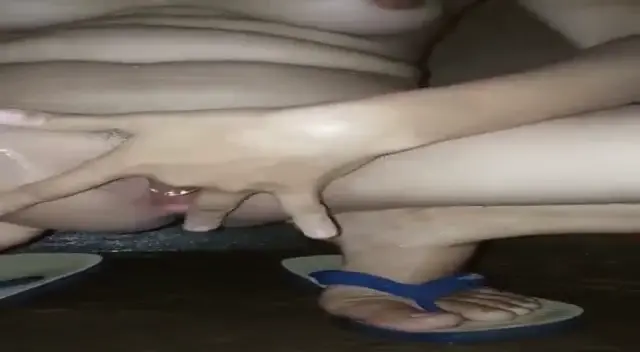 HD  352 01:110% Abg Colmek Sambil Jongkok Sampe Crot