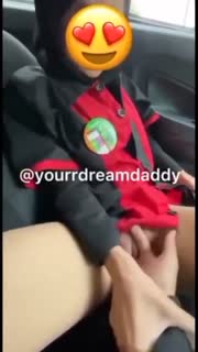 hijab di mobil ke enakan