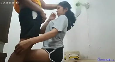 Kakak Dan Selingkuhan Buru2 Takut Mama Pulang – Bokep Indo Viral