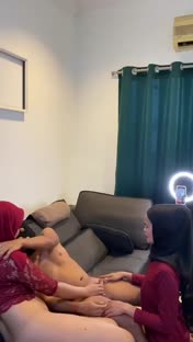 Di genbeng cewe hijab